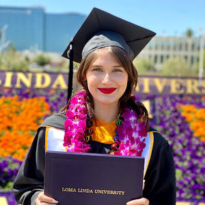 Meet your Posher, Olivia